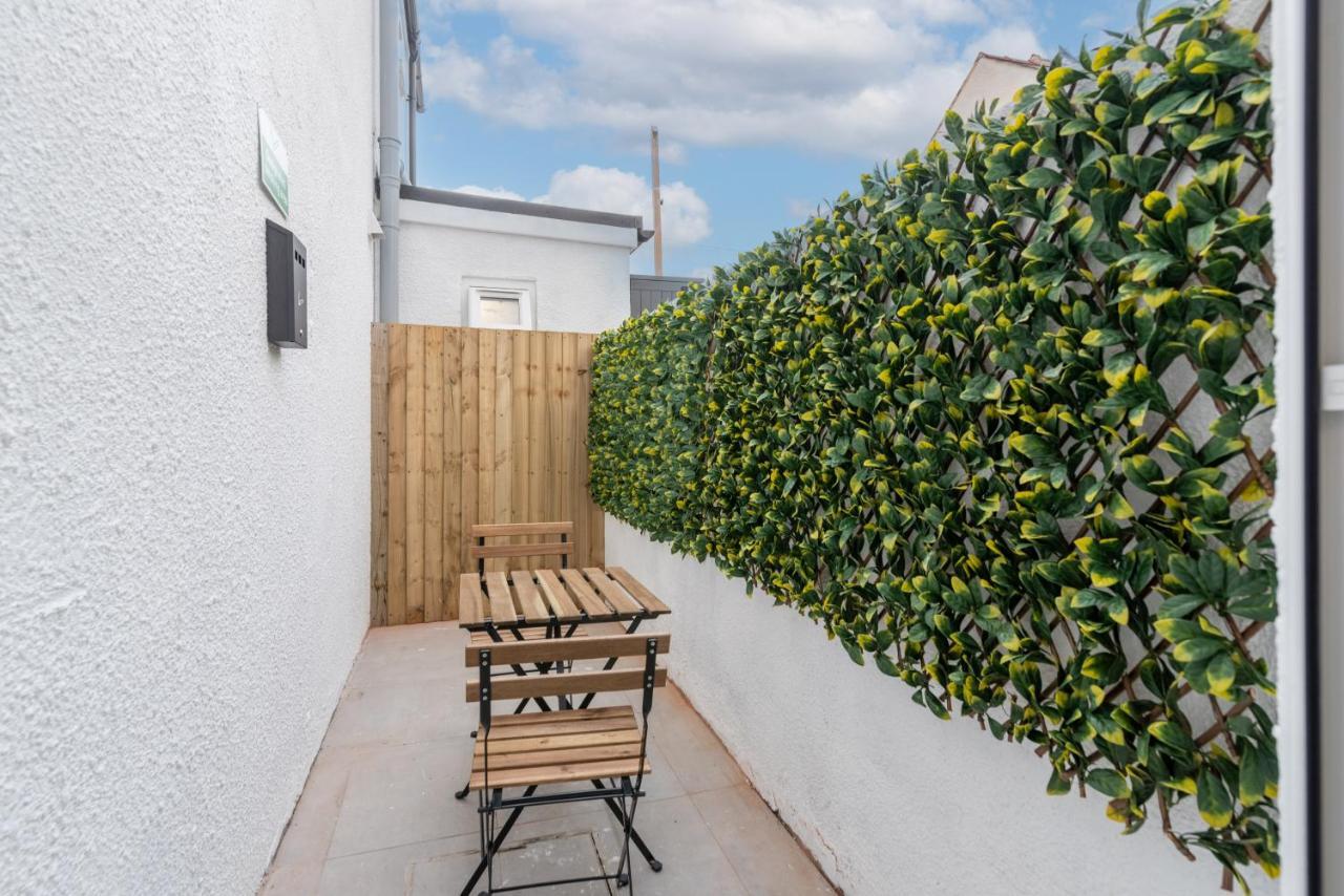 Cardiff Luxe Living Apartments מראה חיצוני תמונה